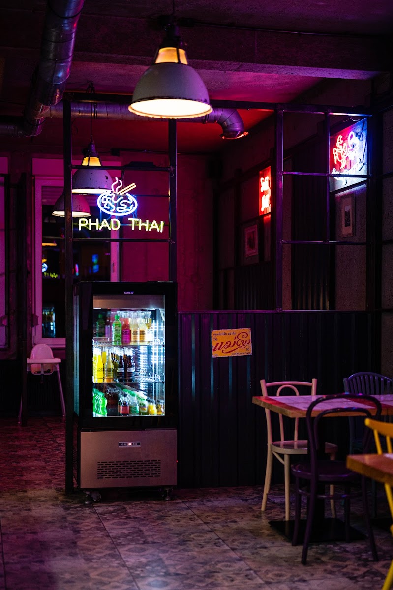 Woo Thai Street Food Hubska